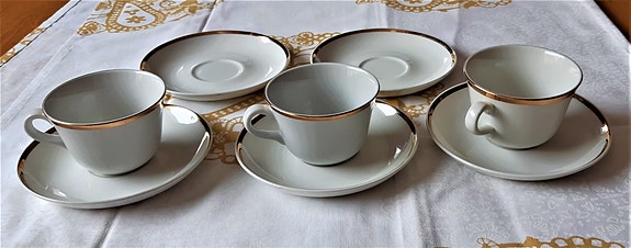 Arabian kahvikuppeja