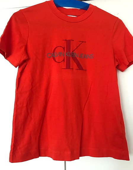 Calvin Klein Jeans T-paita Punainen XS/ S . Käyttämätön