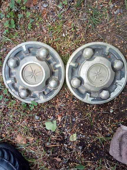 Datsun keskiökapselit