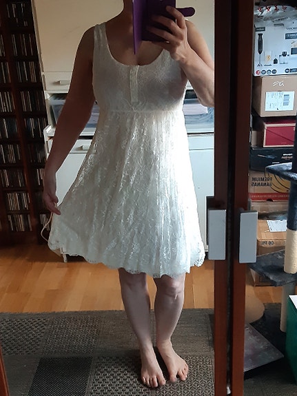 Uudenveroinen Happy Holly pitsimekko 40/42
