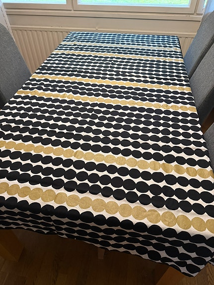 Marimekko pöytäliina
