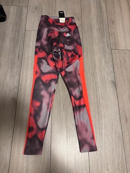 Adidas treenihousut