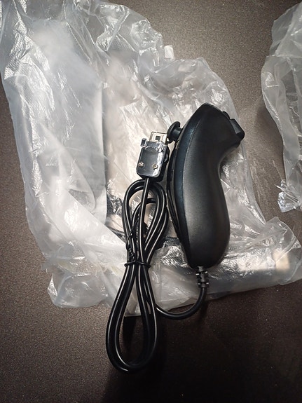 Wiille 2 uutta nunchuk ohjainta