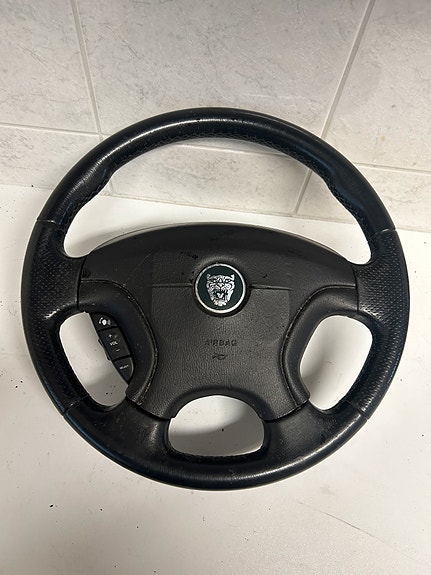 Jaguar X-Type nahkaratti