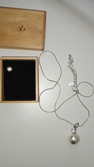 Product image 1 of 7