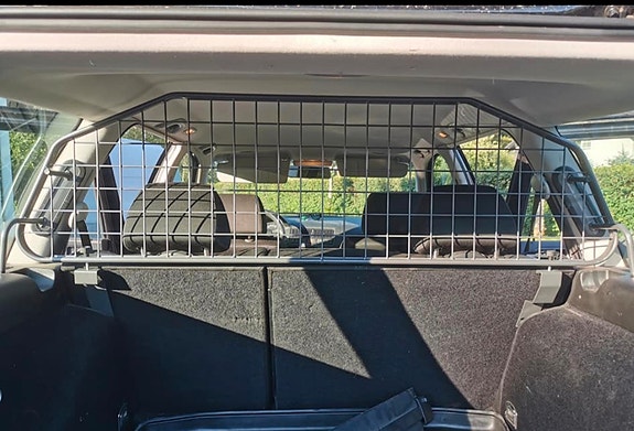 Travall koiraverkko vw Golf IV