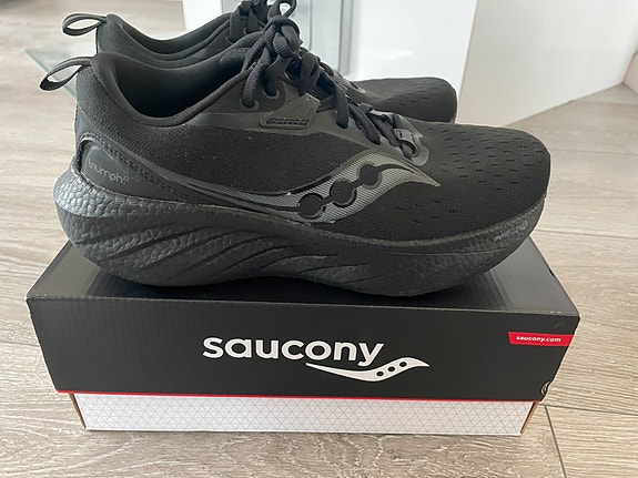 Saucony Triumph22 kengät 40