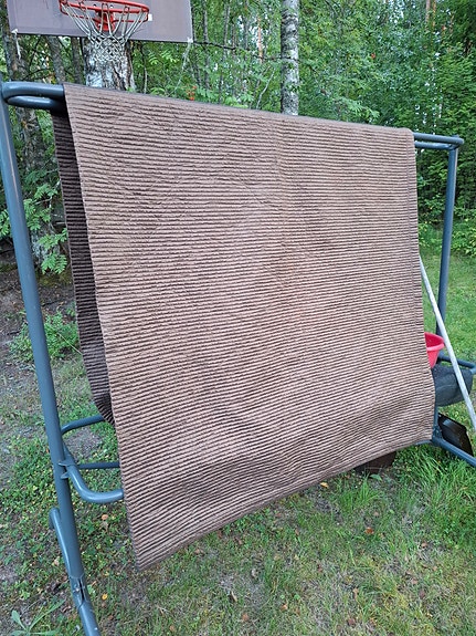 Päiväpeitto kauniin ruskea