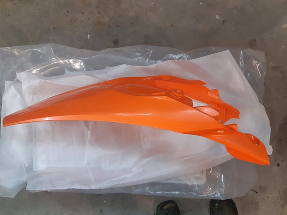KTM EXC takalokari
