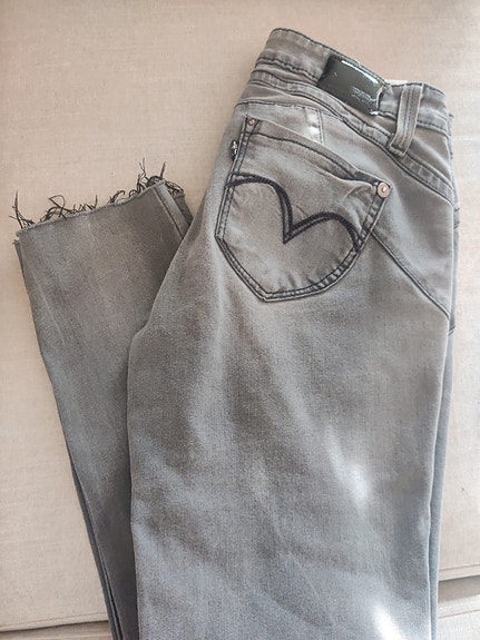Levi's Revel, Demi Curve, Skinny 28W Grey