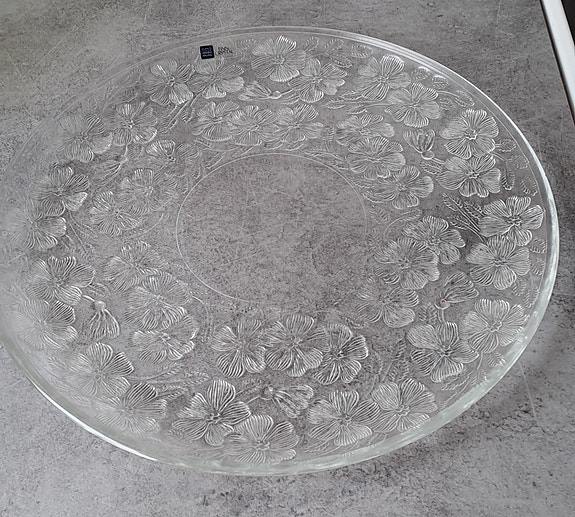 Nuutajärvi Rosita tarjoiluvati