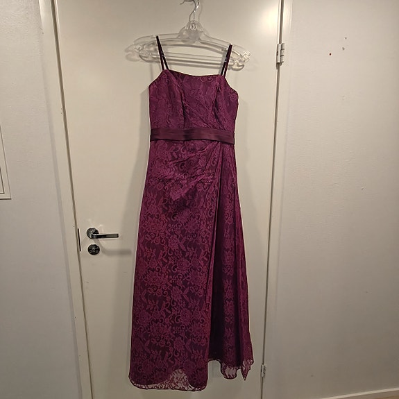 Pitkä iltapuku, violetti
