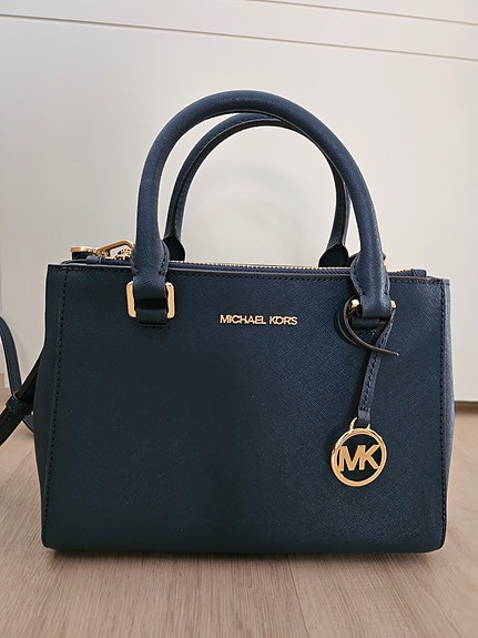 MICHAEL KORS KELLEN SAFFIANO LEATHER BAG