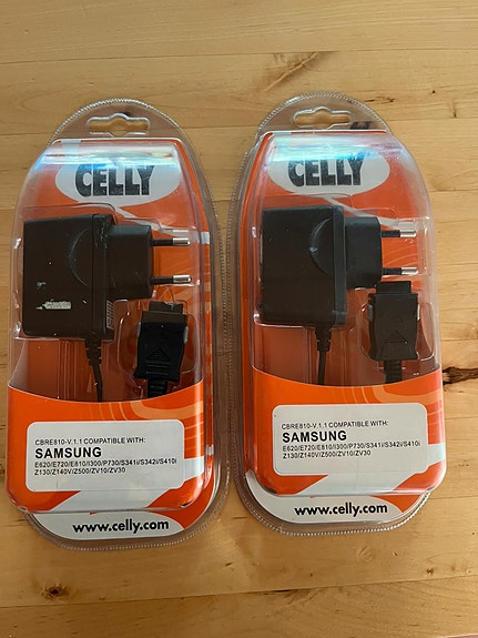 Samsung virtalähde / laturi CBRE810-V.1.1 kpl hinta