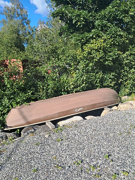 Soutuvene Suvi 460 "terva"
