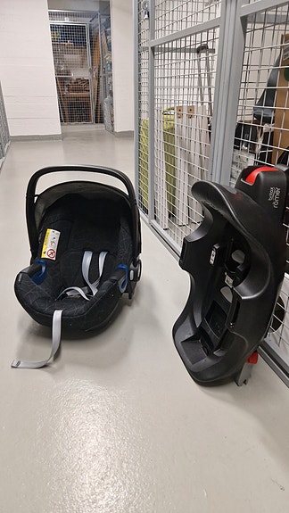 Britax baby safe 2 i-size + telakka