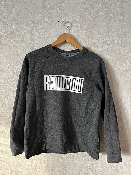 R-collection collegepaita