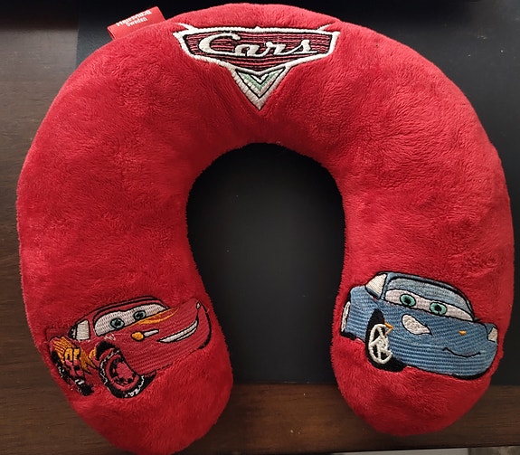 Disney Cars niskatuki autoon