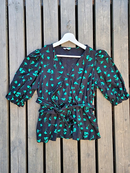 Cubus valekietaisupaita / peplum-paita L