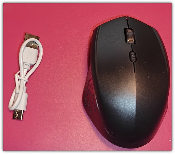 Musta langaton Bluetooth 5.2 / 2.4G hiiri - hiljainen ja ergonominen valinta