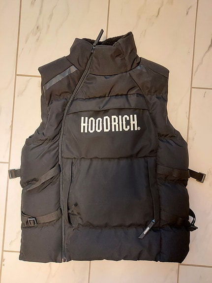 Lämmin Hoodrich liivi, koko S pojalle/miehelle