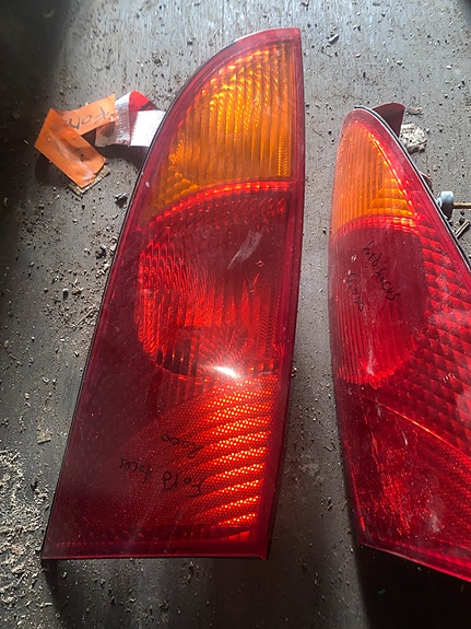 Takavalot Ford Focus 2000 vm