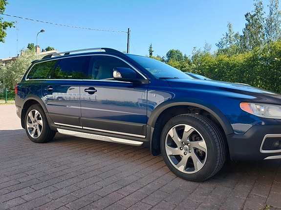 Volvo XC70 CROSS COUNTRY Helmat
