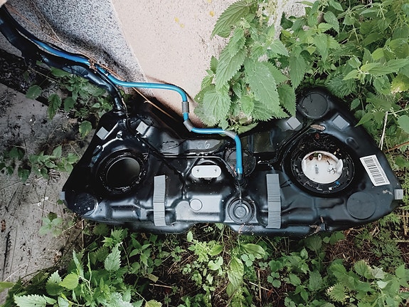 MB W204 tankki