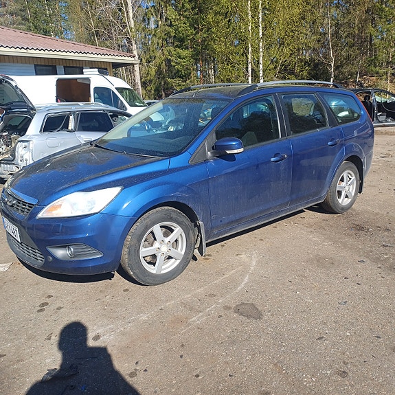 Ford focus 2008 1.6TDCI varaosina