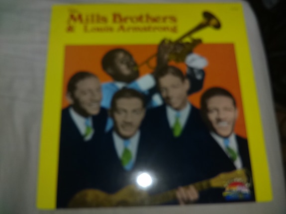 Mills Brothers & Louis Armstrong Lp-levy