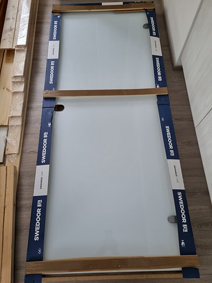 Lasiovi swedoor lumi+ 9x21 valkoinen karmi