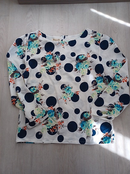 Naisten paita koko L/XL