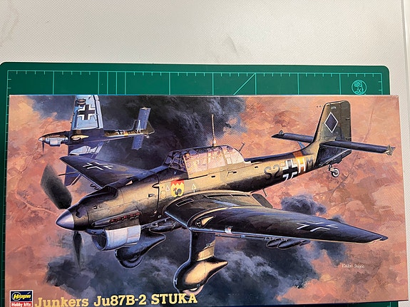 Product image 1 of 8