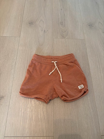 HM shortsit 86