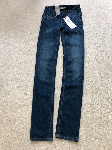Product image 1 of 10
