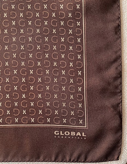 Global Essentials huivi