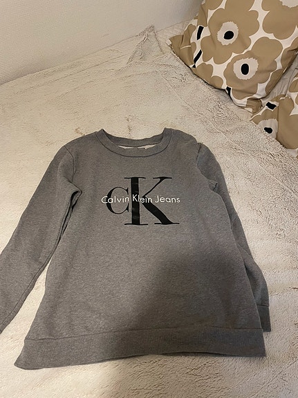 Calvin Klein naisten collegepaita- S