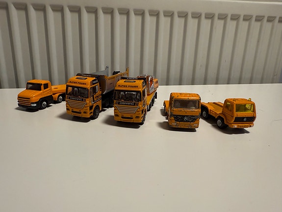 Kuorma-autoja