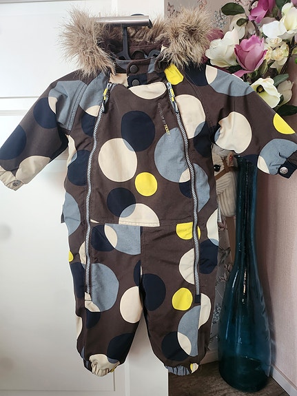 Vauvan toppahaalari koko 74cm