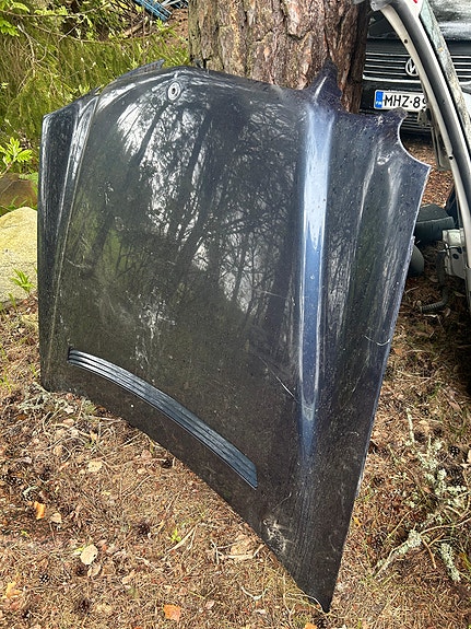 Mercedes-Benz W210 Facelift konepelti