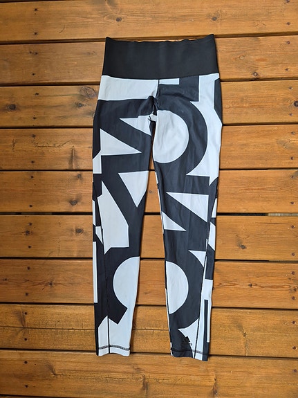 Leggingsit Adidas, koko S