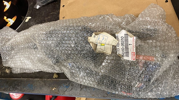 Toyota vilkkuviiksen osat 84310-35310
