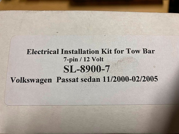 Sähköasennussarja vetokoukulle VW PASSAT sedan, vm. 2000-2005
