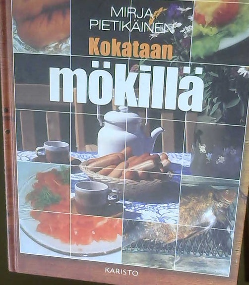 Mirja Pentikäinen: Kokataan mökillä (sidottu, suomenkielinen, 2005)