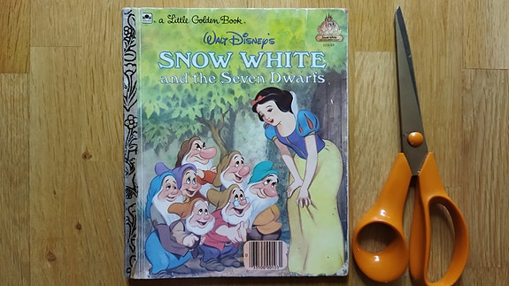 Snow White - Little Golden Book 1984- pieni kultainen kirja, lumikki - Kärsinyt