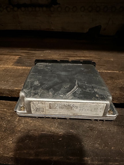 Volvo V70,S60 2.4 ecu