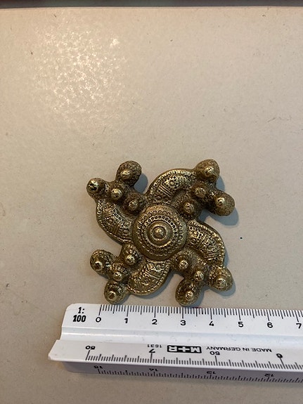 Kalevala koru, rintakoru, solki 46, pronssia