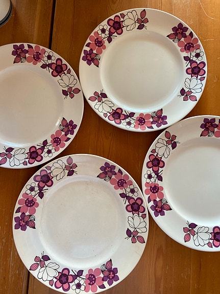 Retro-lautaset 4kpl