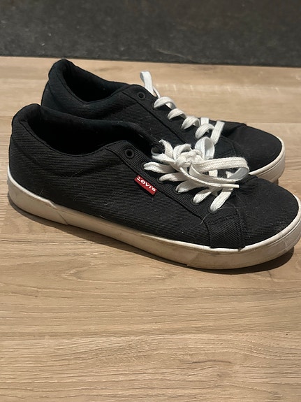 Levis kengät