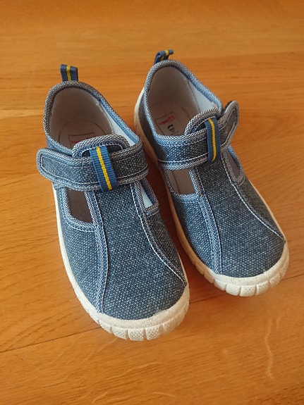 Superfit kesäkengät 27